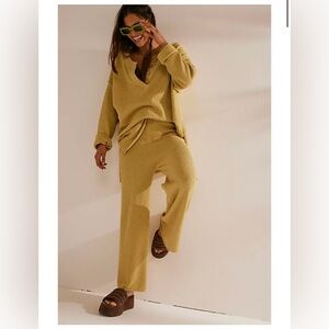 Free People Beach Hailee sweater set in sunny honey - size small